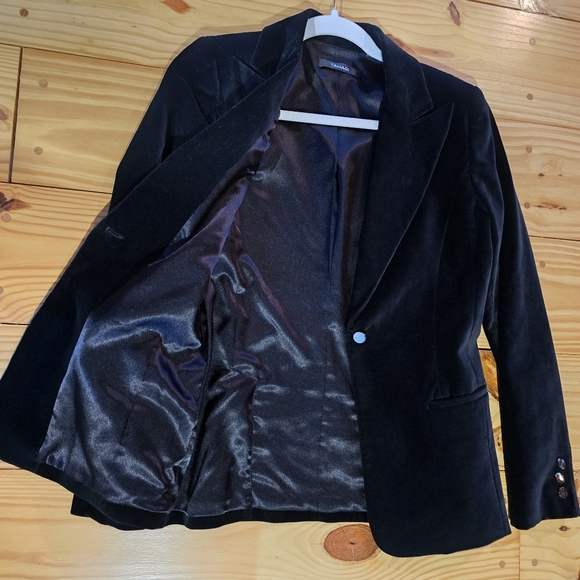 TAHARI VELVET BLAZER - Picture 11 of 16